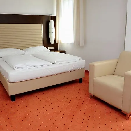 Plattenwirt Hotel 4*