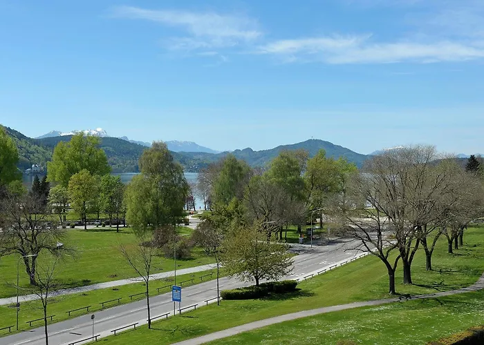 Plattenwirt Szálloda 4*